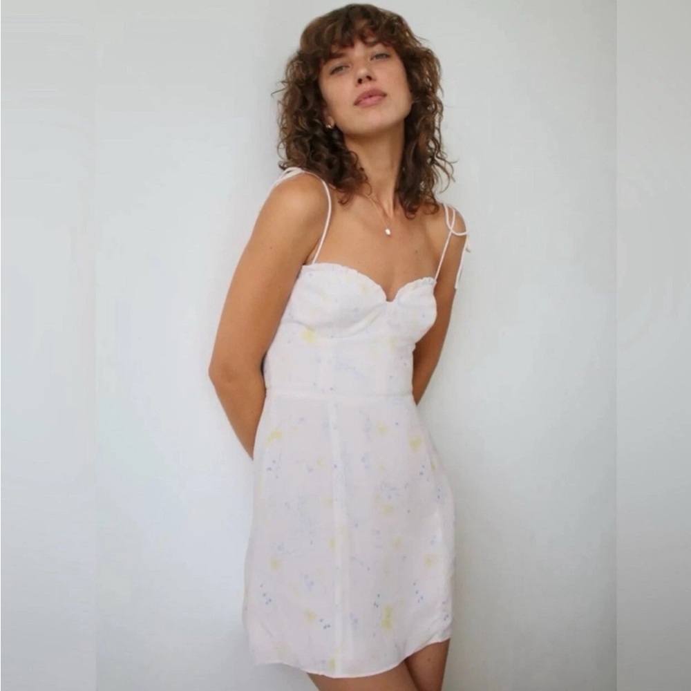 Wilfred‎ Aritzia Fable Floral Mini Dress